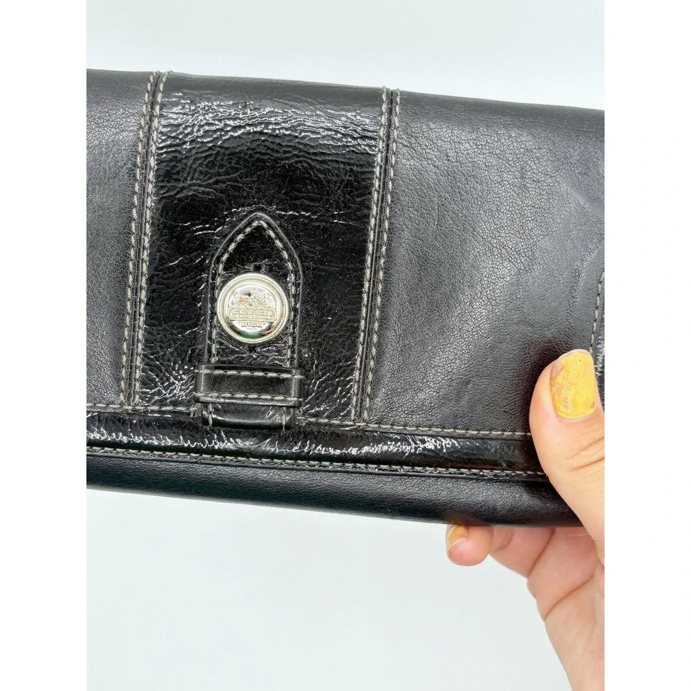 Coach Authentic Black Leather Madison Wallet Large Retro Light Purple Interior